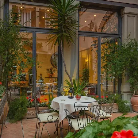 Rivoli Boutique 4*
