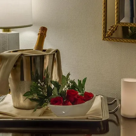 Отель Rivoli Boutique 4*