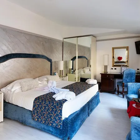 Rivoli Boutique Отель Флоренция