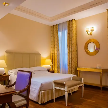 فندق وسبا غولدن تَوَر 5*