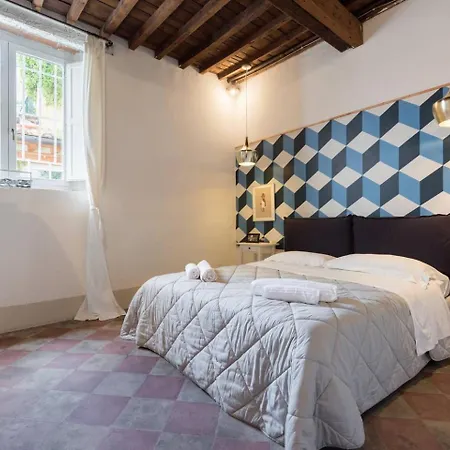 Apartment F3-santa Croce One Bedroom Flat For 2 Or 3 Guests
