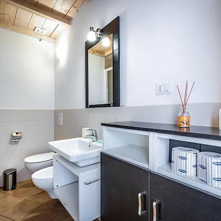 Roommo Beccaria Apartment Florence