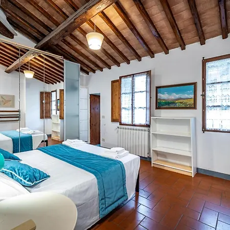 Apartment Roommo Oltrarno Florence