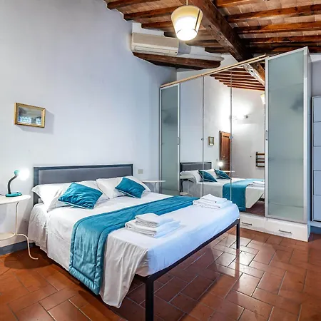 Roommo Oltrarno * Florenz