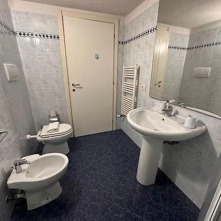Apartman A Due Passi Dall'accademia