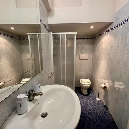 Apartman A Due Passi Dall'accademia