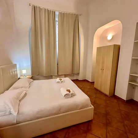 Apartman A Due Passi Dall'accademia