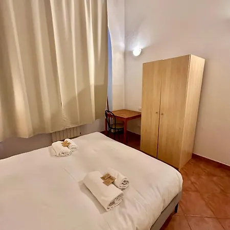 A Due Passi Dall'accademia Apartman *
