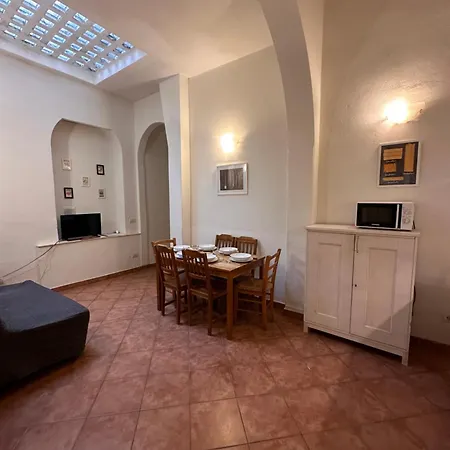 Apartman A Due Passi Dall'accademia
