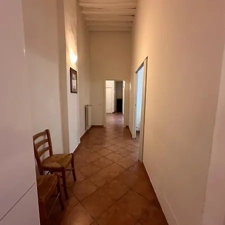 A Due Passi Dall'accademia Apartman