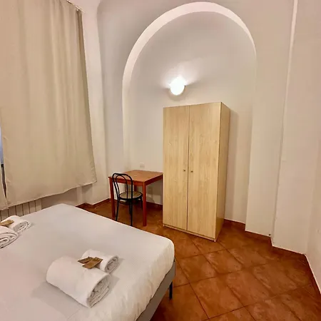 A Due Passi Dall'accademia Apartman