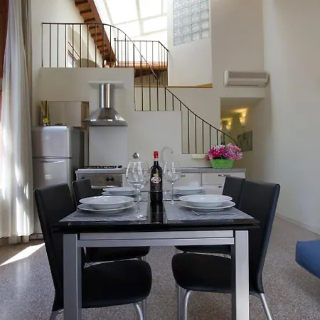 Santa Reparata Loft *