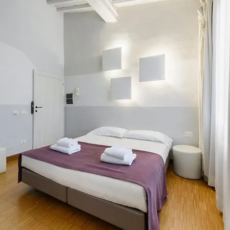 Palazzotto Pitti By Mmega * Florence