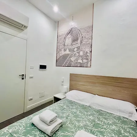 Pensjonat Sant Antonino First Floor Relais *