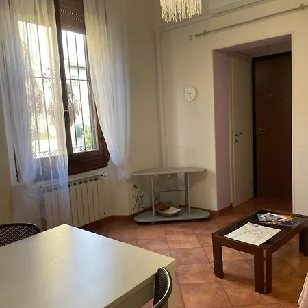 Casa Ghirlanda Vicino Centro
