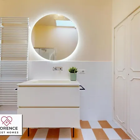 Santa Croce Historical By Sweet Homes Apartment *