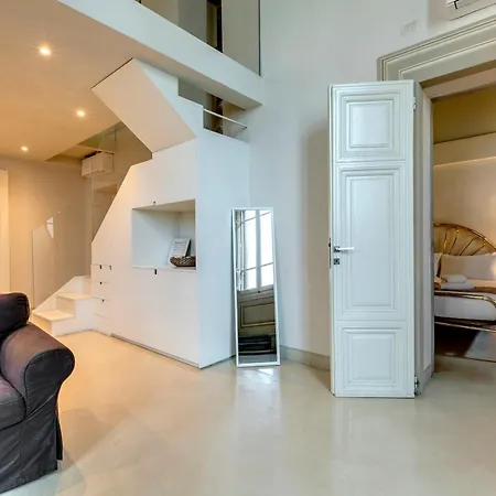 Gold Apartment Florence