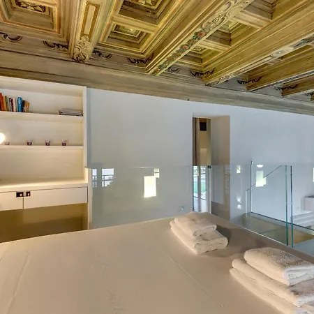 Apartment Gold Florence