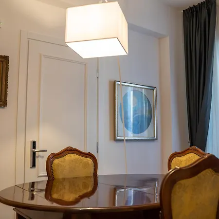 Bed & Breakfast Residenza Degli Speziali Florence