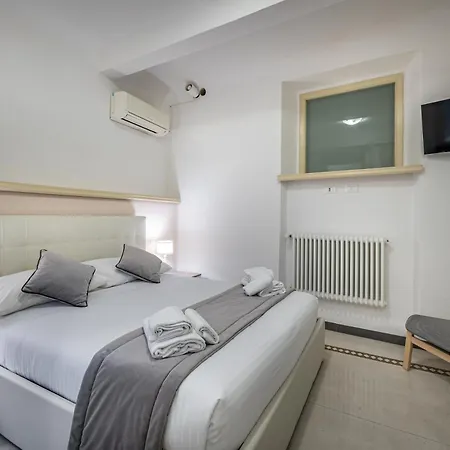 Yid Agnolo Three Bedroom In Appartamento Firenze