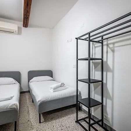 Yid Agnolo Three Bedroom In * Firenze