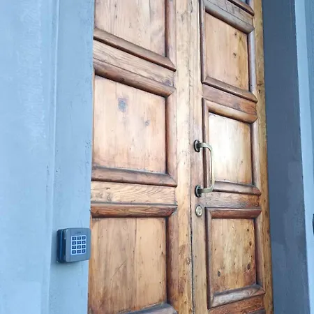 Redi Apartment