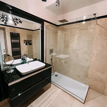 The Duomo Exclusive -43 Passi Dal Duomo-