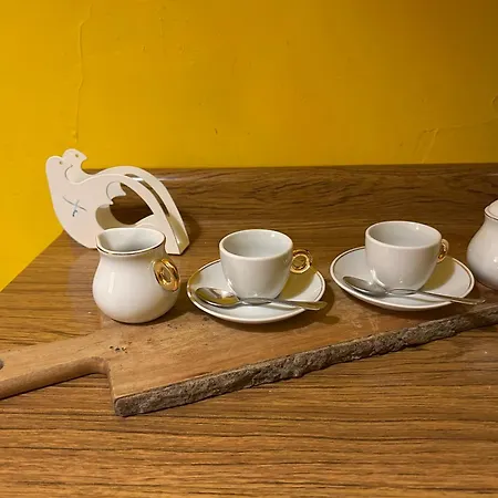 Amarelo House * Florence