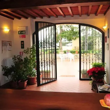 Bed & Breakfast Casale Dei Cento Acri 2*