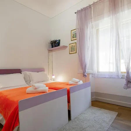 Maggio By Interhome Florence