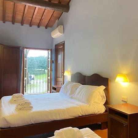 Bed & Breakfast Casale Dei Cento Acri 2*