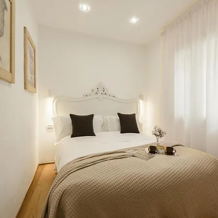 Don Giovanni By Mmega Apartment Florence