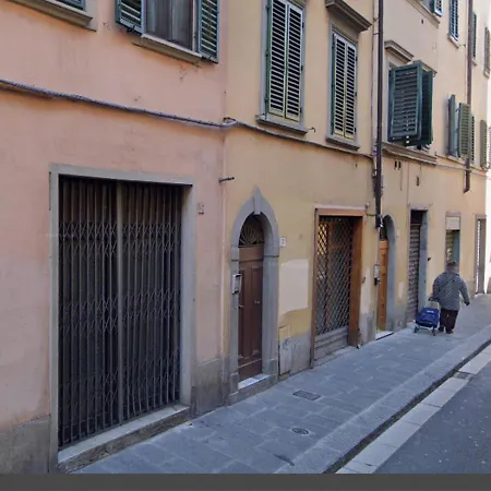 Yid Agnolo Three Bedroom In Appartamento *