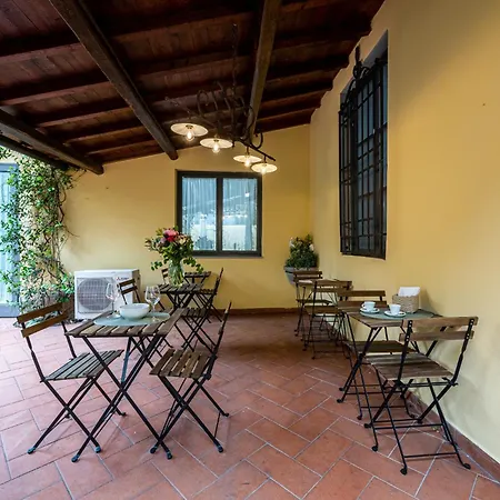 Apartment Cortile Santa Monaca *