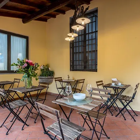 Apartment Cortile Santa Monaca *