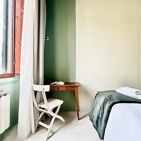 招待所 Raffaelli Travel Close San Frediano
