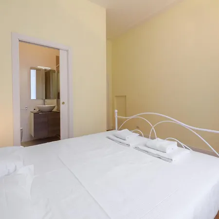 Fabbroni 3 Bedrooms By Mmega Apartment Florence