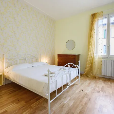 Fabbroni 3 Bedrooms By Mmega Apartment