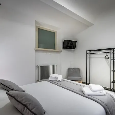 Yid Agnolo Three Bedroom In Appartamento Firenze