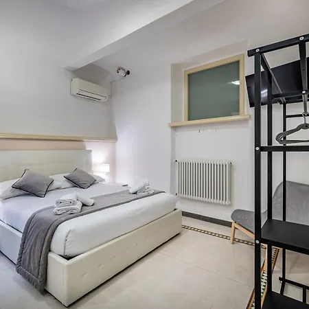 Yid Agnolo Three Bedroom In Firenze
