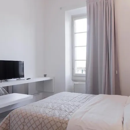 Palazzo Dei Ciompi 4*