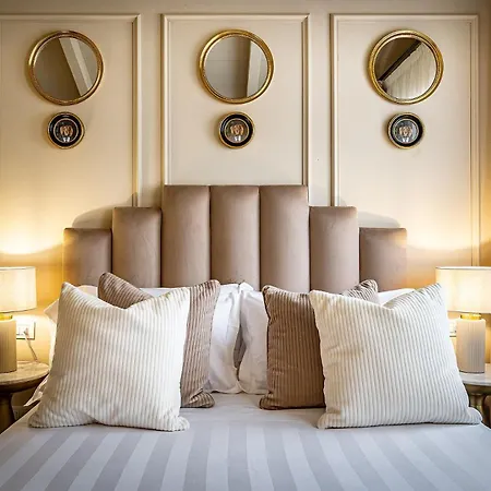 Ungherese Small Luxury Ξενοδοχείο