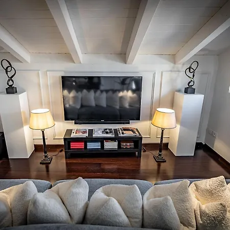 Ungherese Small Luxury 3*