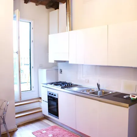 Apartment Roommo Sant'Ambrogio