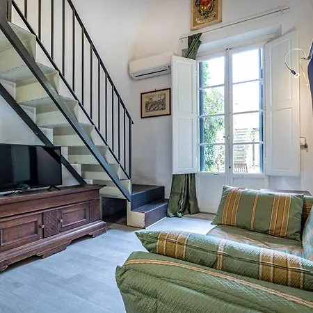 Roommo Pergola