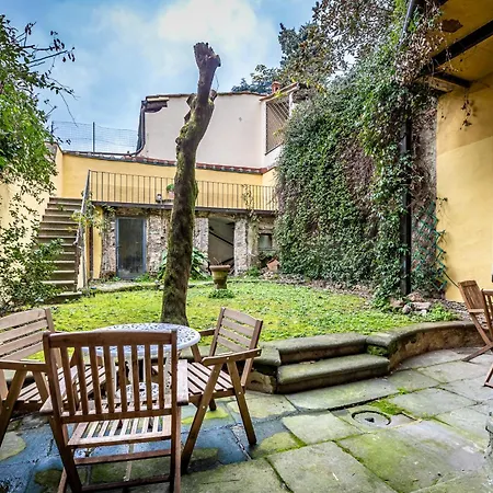 Roommo Pergola Florence
