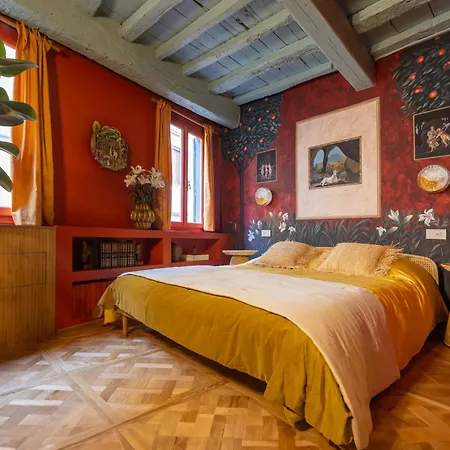 Casa Lilia - * Florence
