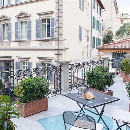 Hotel Embassy 4*
