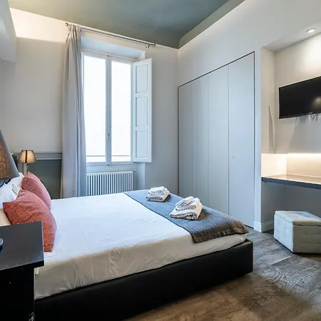Cherubini Palace Thematic Apartman *