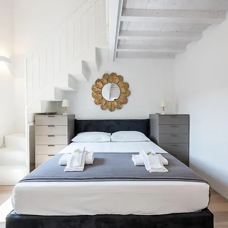 Algila Lifestyle Tornabuoni Apartment Florence